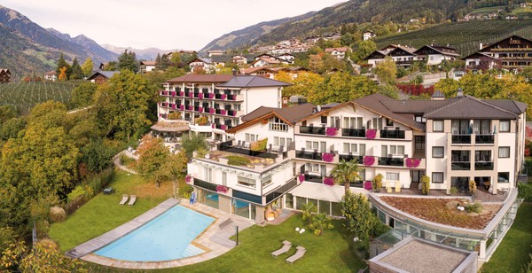 Foto Außenansicht Hotel Baumgartner's Blumenhotel