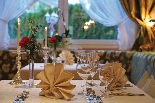 The restaurant Scena / Schenna Adults Only Hotel Grafenstein