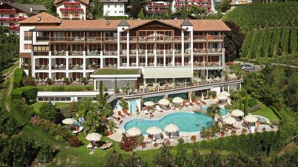 Foto Außenansicht Hotel Tyrol