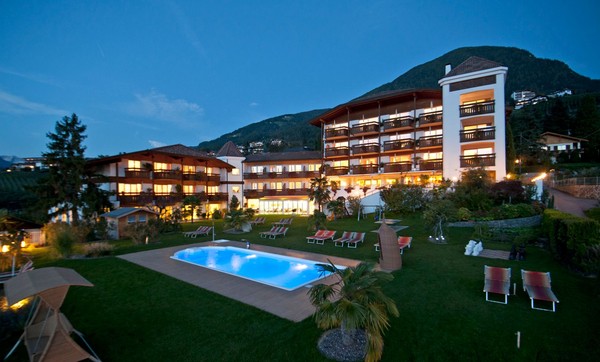Foto Außenansicht Hotel Kröll