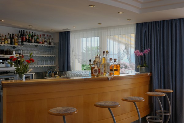 Foto von der Bar Hotel Langwies
