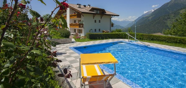 Foto esterno Garni-Hotel Alpes
