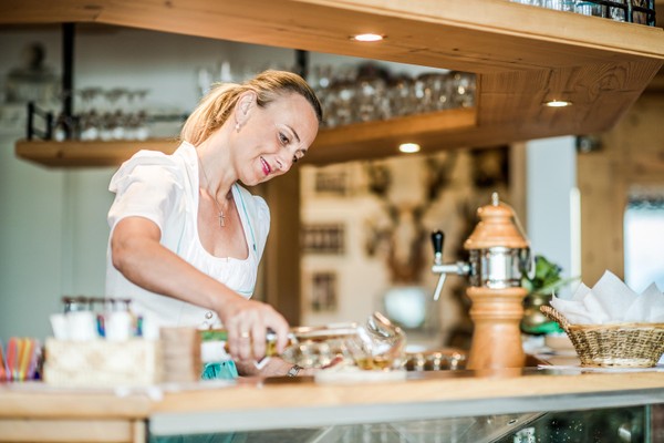 Foto von der Bar Hotel Alpenrose