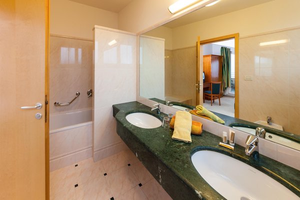 Foto del bagno Hotel Tannerhof