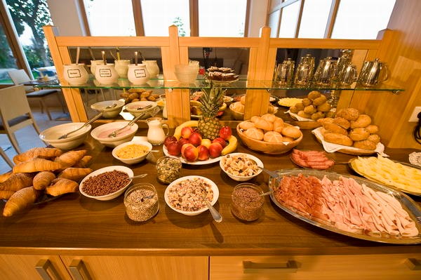 The breakfast B&B (Garni)-Hotel Ehrenfels
