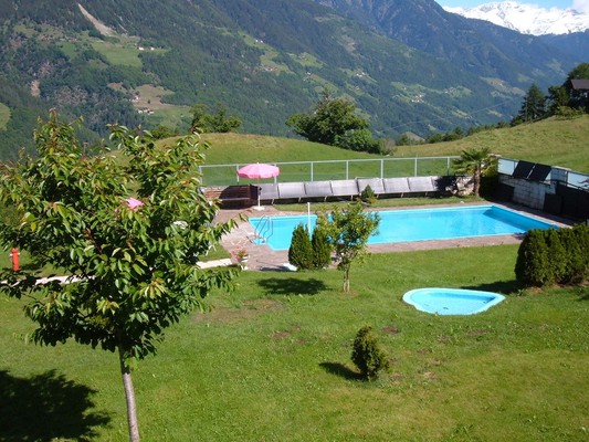 Foto della piscina all'aperto