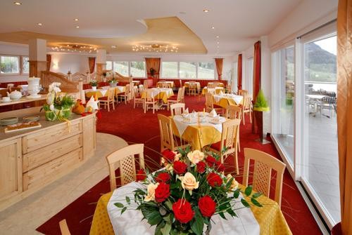 The restaurant Scena / Schenna Kleefeld