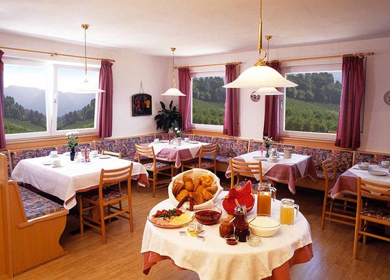 The breakfast Garni (B&B) + Apartments Mühlhaus