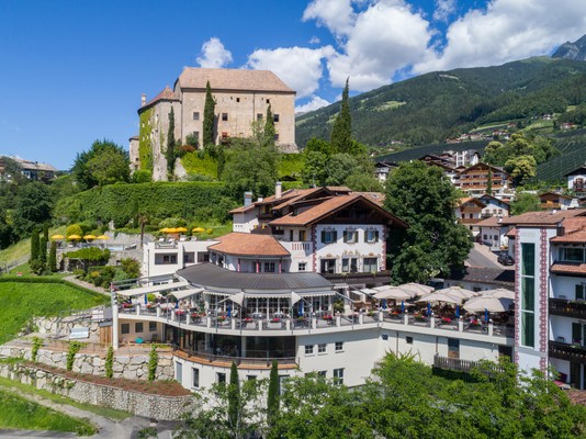 Foto Außenansicht Restaurant Schlosswirt