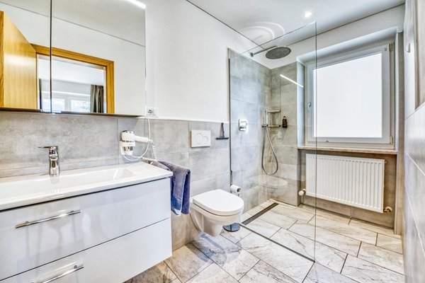 Foto del bagno Garni + Appartamenti Schmiedhof