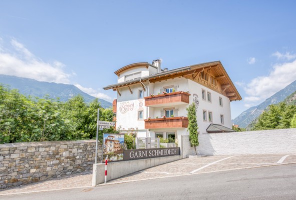 Foto esterno Garni + Appartamenti Schmiedhof