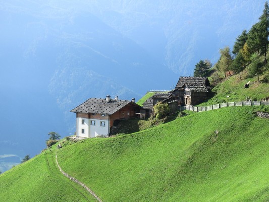 Position Farmhouse B&B + Apartments Pirchhof Naturno / Naturns