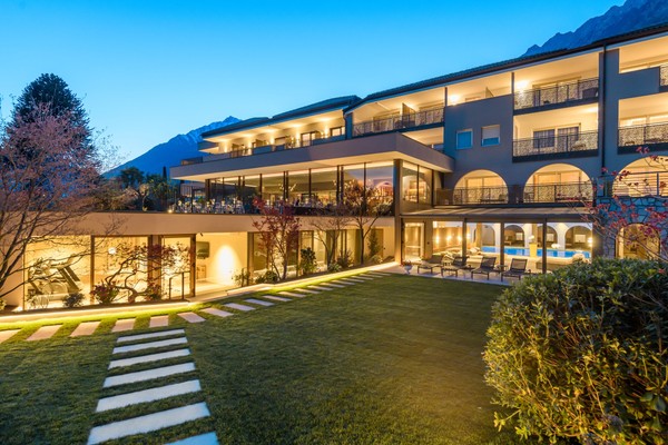 Foto Außenansicht FAYN garden retreat hotel
