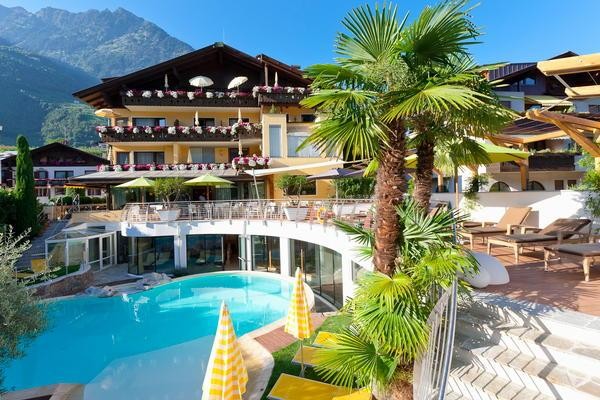 Foto Außenansicht Hotel Mühlbacherhof