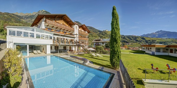 Foto Außenansicht Hotel + Residence Der Heinrichshof