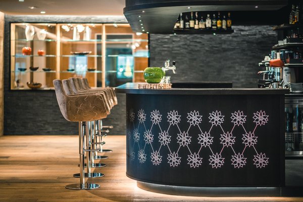 Photo of the bar Mountain Panoramic Wellness Hotel Dolasilla