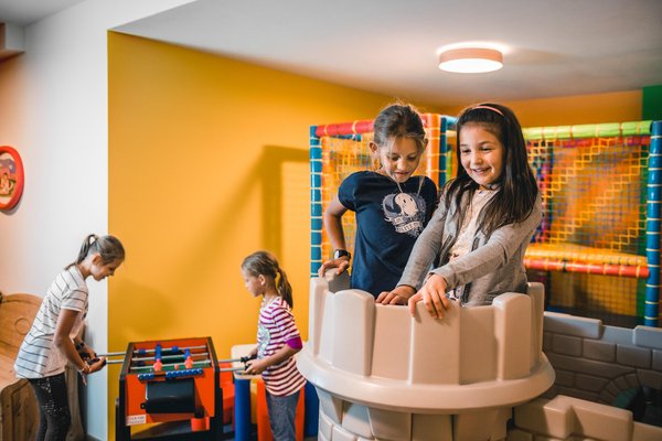 La sala giochi Mountain Panoramic Wellness Hotel Dolasilla