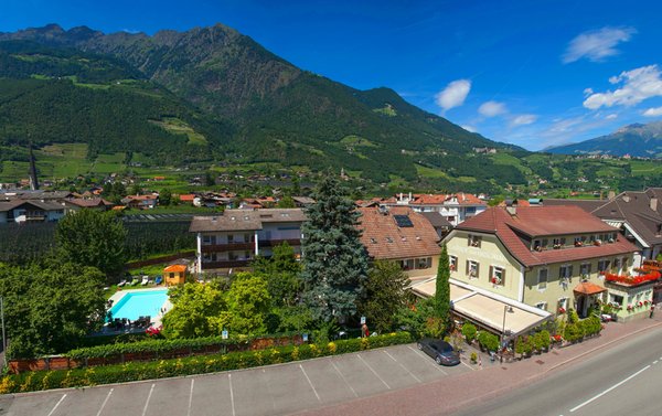 La posizione Hotel al Cervo/zum Hirschen Lagundo