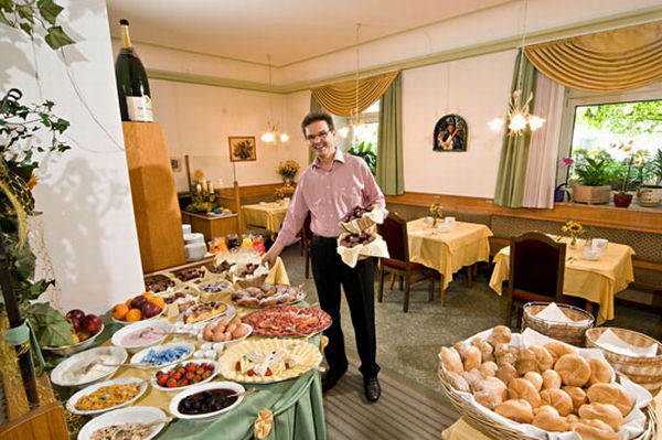 La colazione Hotel al Cervo/zum Hirschen