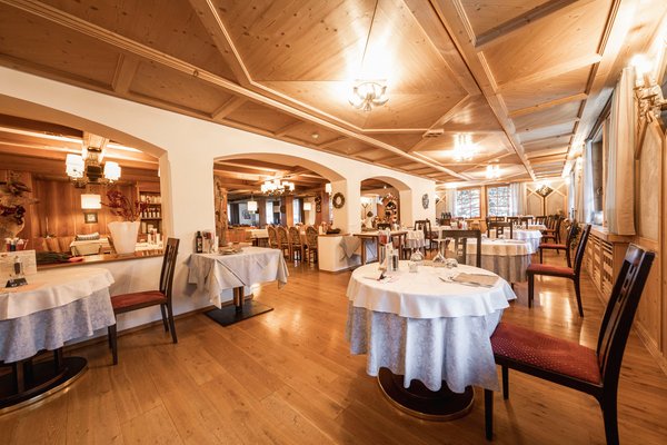 Il ristorante La Villa Hotel Dolomiti