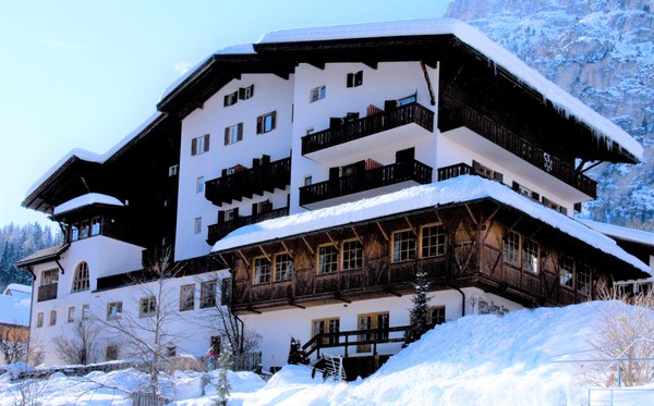 Foto esterno Hotel Dolomiti