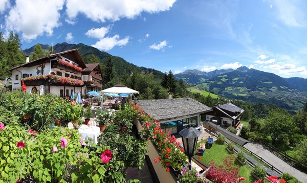 Foto estiva di presentazione Hotel Tiroler Kreuz