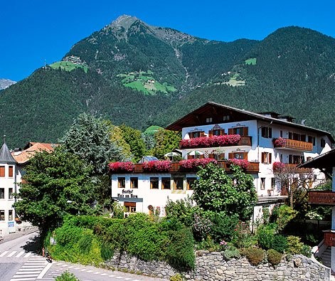 Photo exteriors Restaurant Mair am Turm