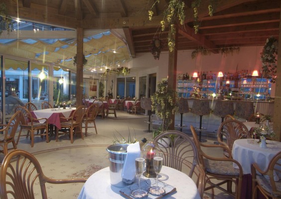 The restaurant Tirolo / Dorf Tirol Garni-Hotel Olympia