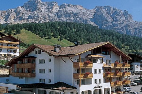 Foto Außenansicht Hotel Falzares