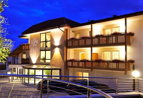 Photo exteriors B&B (Garni)-Hotel SomVita Suites