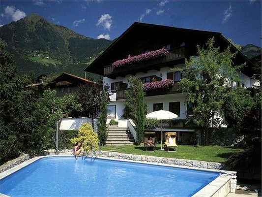 Photo exteriors Garni (B&B) Juval