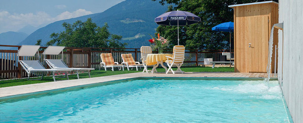 Photo of the outdoor swimming pool