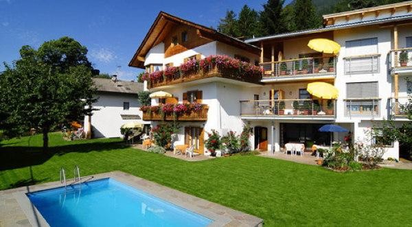 Foto esterno Camere + Appartamenti Haus Rosengarten