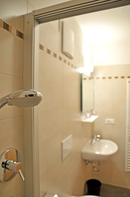 Foto vom Bad Zimmer + Ferienwohnungen Haus Wiesengrund