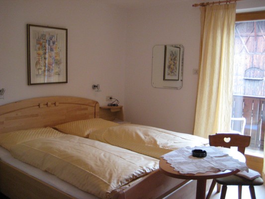 Foto vom Zimmer Zimmer + Ferienwohnungen Ortswies 37