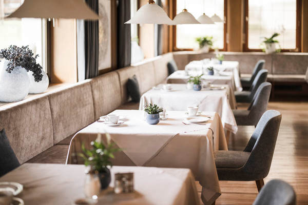 Das Restaurant Dorf Tirol Karin
