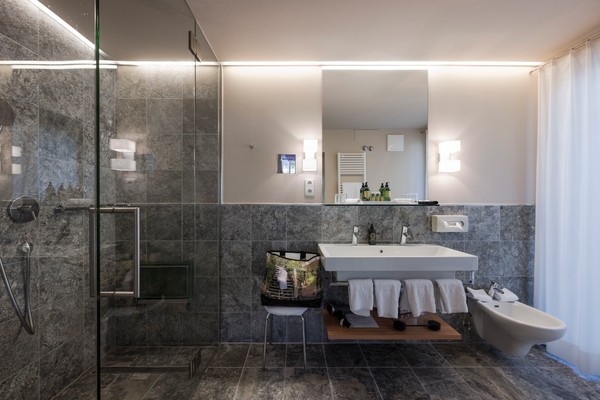 Foto del bagno Hotel Mignon Meran Park & Spa