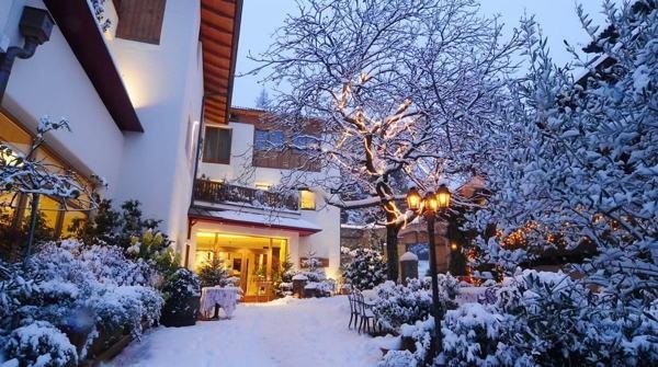 Photo exteriors Hotel Ansitz Plantiz