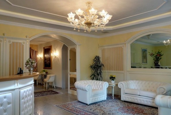 La hall