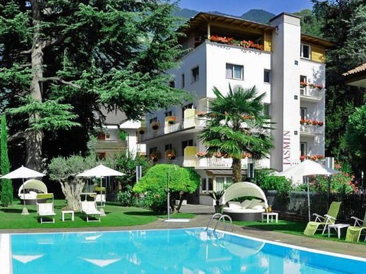 Foto Außenansicht Garni-Hotel Jasmin