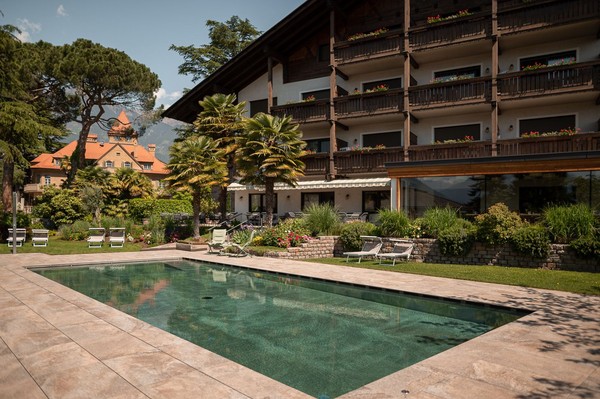 Foto Außenansicht Hotel Salgart