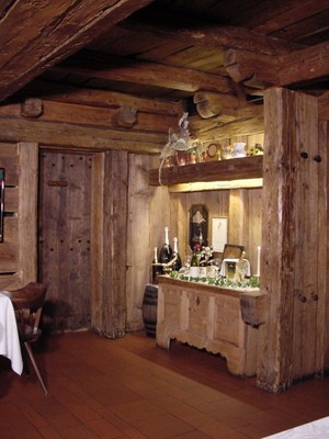 Weinkeller Meran Schloß Rametz