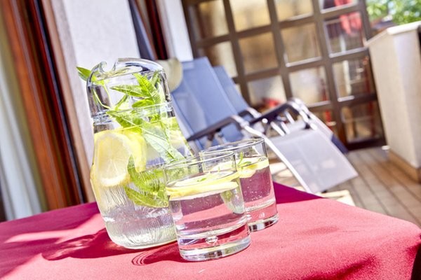 Foto di alcuni dettagli Zea Curtis