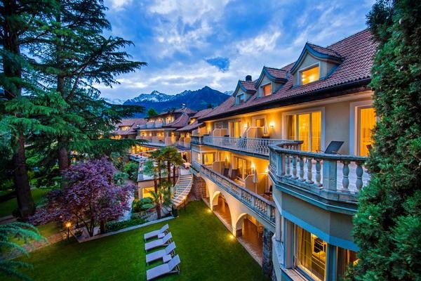 Photo exteriors Villa Eden Leading Park Retreat