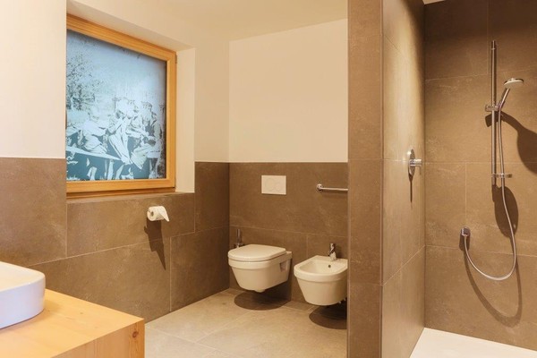 Foto del bagno Appartamenti in agriturismo Wietererhof