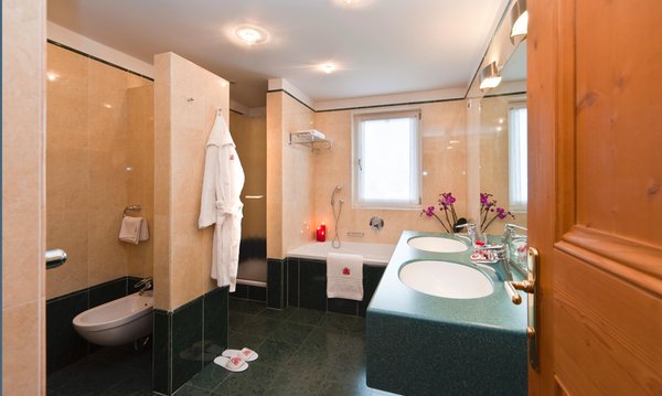 Foto del bagno Hotel + Residence Ladinia