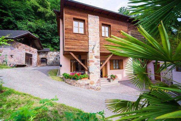 Photo exteriors Farmhouse apartments Linslhof