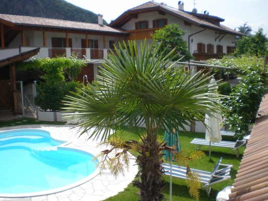 Immagine B&B + Appartamenti in agriturismo Jägerheim