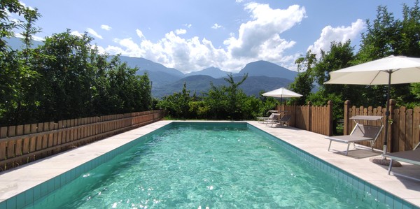 Foto della piscina all'aperto