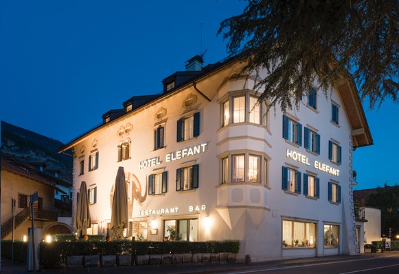 Photo exteriors Hotel Elefant